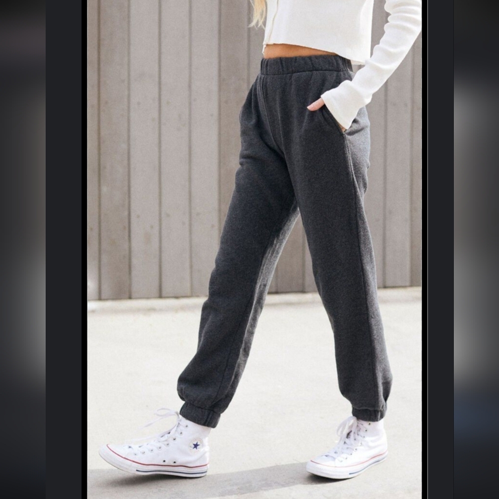 Brandy Melville Rosa Grey Sweatpants One Size New Without Tags Sold Out Online